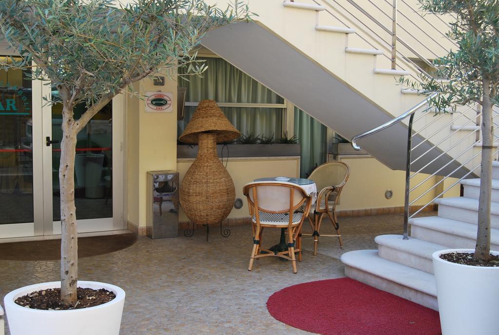 Hotel Acerboli Rimini Exterior foto